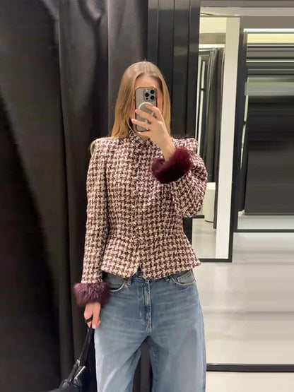 Mira Damenjacke | Elegante Tweed mit Faux Pelz Manschetten 5