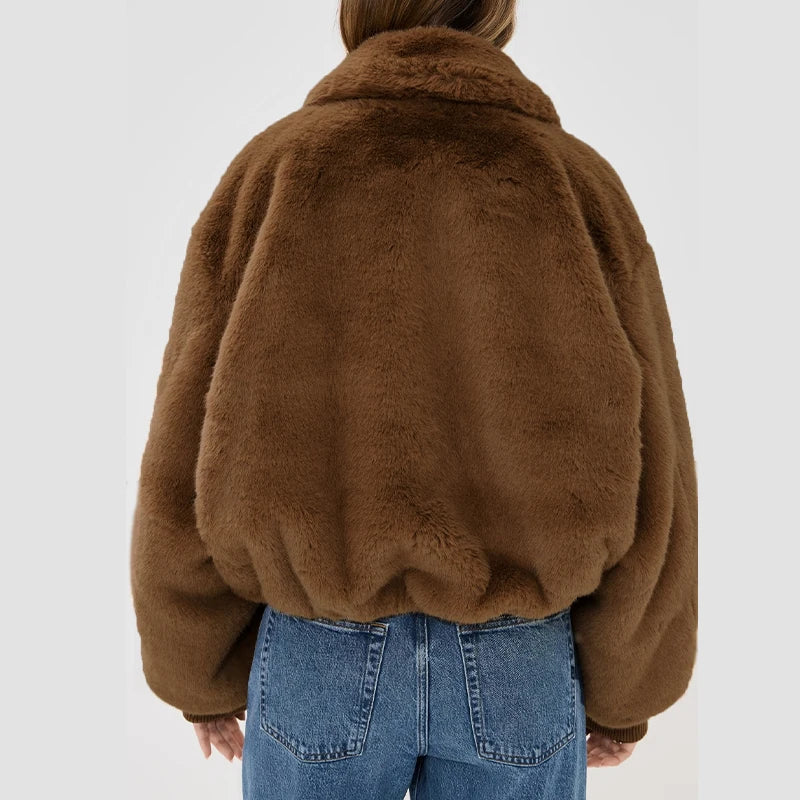 Damen Felljacke mit Reißverschluss – Warm & Elegant