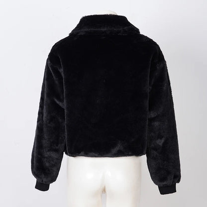 Damen Felljacke mit Reißverschluss – Warm & Elegant
