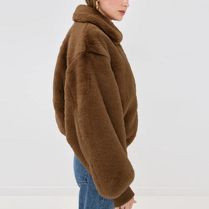 Damen Felljacke mit Reißverschluss – Warm & Elegant