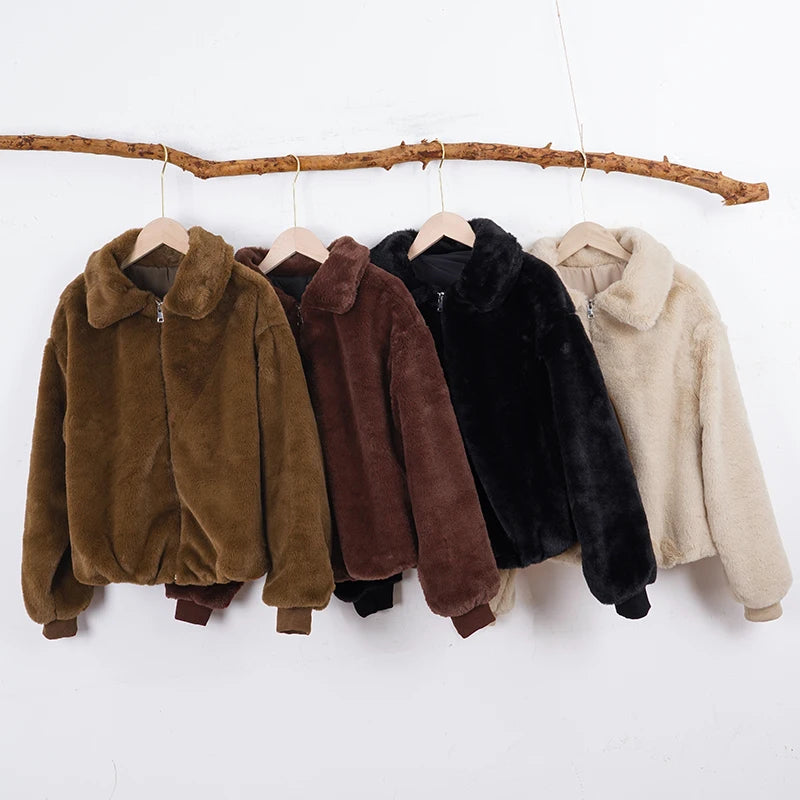 Damen Felljacke mit Reißverschluss – Warm & Elegant
